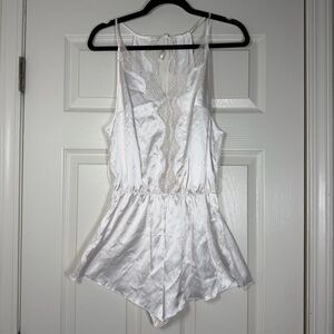 Vicoria’s Secret Elegant White Satin Romper Lace Trim Plunge-V Teddy Open Back S